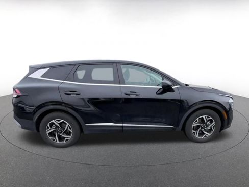 Used 2025 Kia Sportage LX FWD image 16