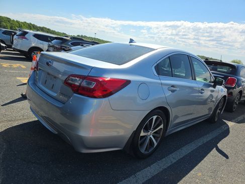 Used 2017 Subaru Legacy 2.5i Limited AWD/4WD image 6
