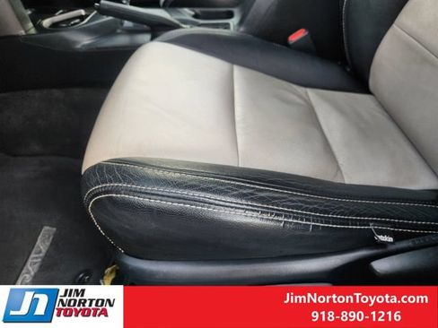 Used 2016 Toyota RAV4 XLE AWD/4WD image 24