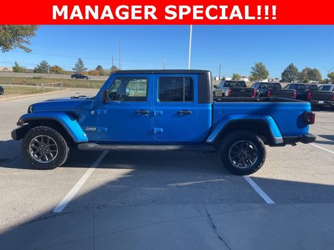 Used 2020 Jeep Gladiator Overland image 6