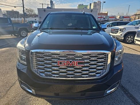 Used 2020 GMC Yukon Denali w/ Denali Ultimate Package image 2