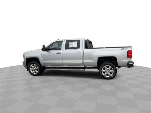 Used 2019 Chevrolet Silverado 2500 LTZ w/ Duramax Plus Package image 5