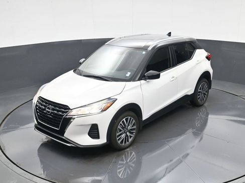 Used 2024 Nissan Kicks SV image 25