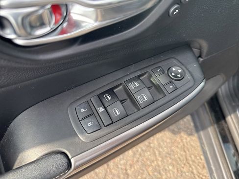 Used 2021 Jeep Cherokee Limited w/ Elite Package image 19