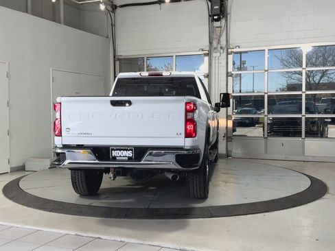 Used 2025 Chevrolet Silverado 2500 LT image 10