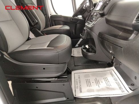 Used 2026 RAM ProMaster 2500 w/ Convenience Group FWD image 28