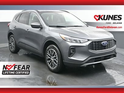 New 2026 Ford Escape SE w/ Class II Trailer Tow Package