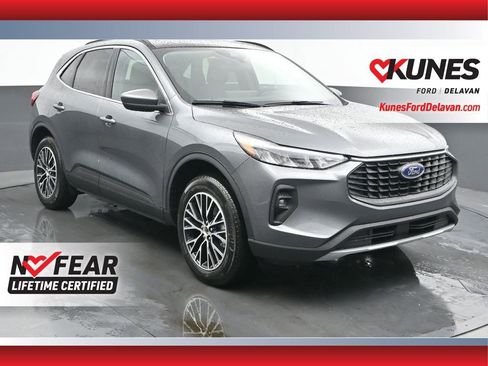 New 2026 Ford Escape SE w/ Class II Trailer Tow Package image 1