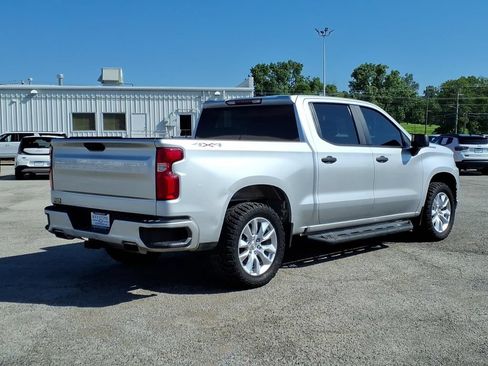 Used 2020 Chevrolet Silverado 1500 Custom w/ Infotainment Package AWD/4WD image 7