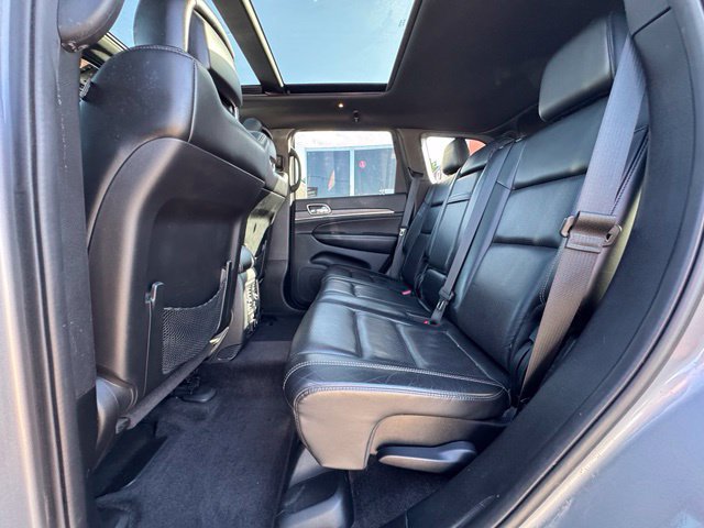 Used 2017 Jeep Grand Cherokee Limited w/ Luxury Group II AWD/4WD image 13