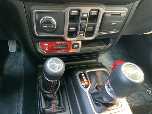 Certified 2019 Jeep Wrangler Unlimited Rubicon image 24