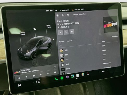 Used 2022 Tesla Model Y Performance AWD/4WD image 18