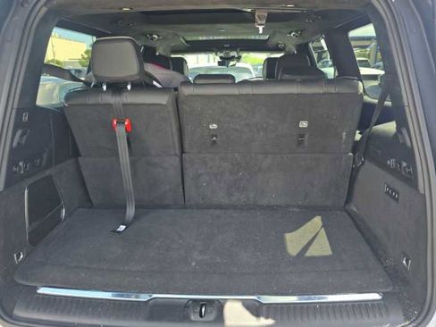 Used 2023 Jeep Grand Wagoneer Series II image 11