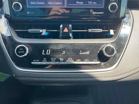 Used 2022 Toyota Corolla SE FWD image 19