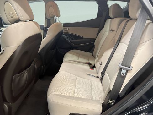 Used 2017 Hyundai Santa Fe Sport image 12