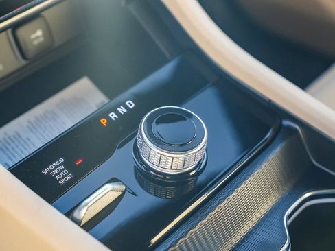 New 2025 Jeep Grand Cherokee L Limited w/ Luxury Tech Group II image 20