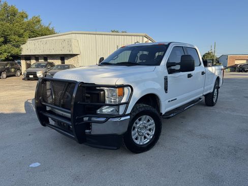 Used 2021 Ford F250 XL AWD/4WD image 1