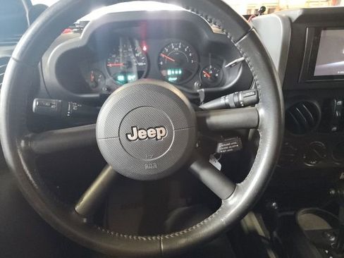 Used 2009 Jeep Wrangler Unlimited X image 22