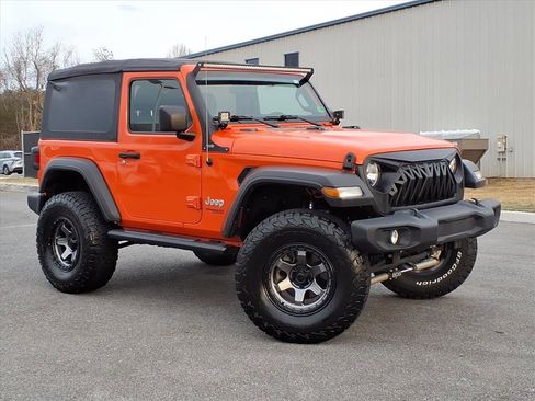 Used 2020 Jeep Wrangler Sport image 2