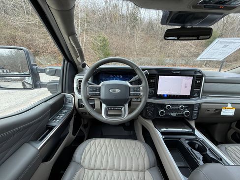 Used 2026 Ford F450 Platinum w/ Platinum Plus Package image 56