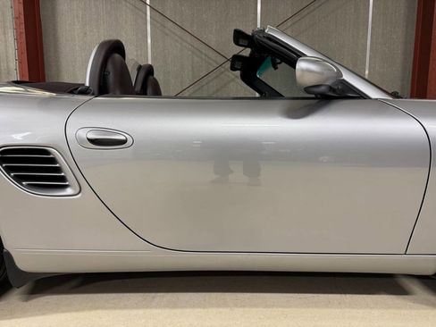 Used 2004 Porsche Boxster S image 38