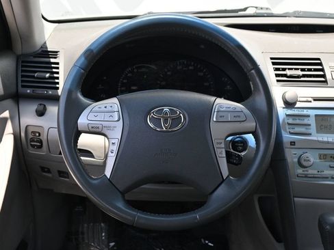 Used 2009 Toyota Camry Hybrid w/ Upgrade Pkg FWD image 13