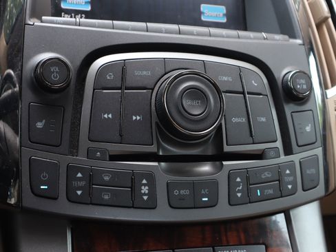 Used 2013 Buick LaCrosse Leather FWD image 15