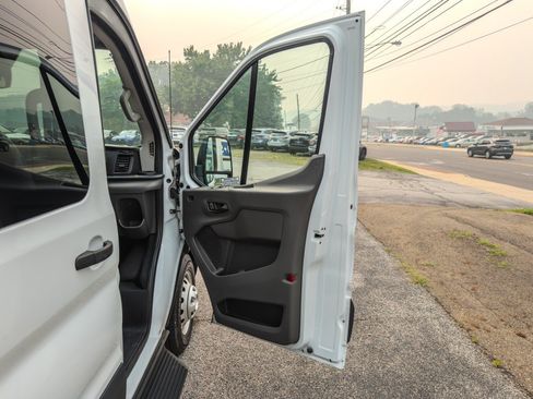 Used 2024 Ford Transit 350 XL RWD image 17