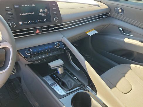 New 2026 Hyundai Elantra SEL Sport image 11