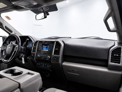 Used 2017 Ford F150 XLT w/ Equipment Group 301A Mid AWD/4WD image 25