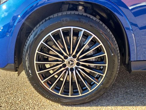 New 2026 Mercedes-Benz GLC 300 4MATIC image 11