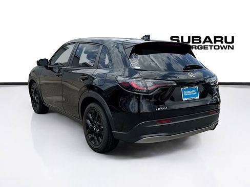 Used 2023 Honda HR-V Sport image 5
