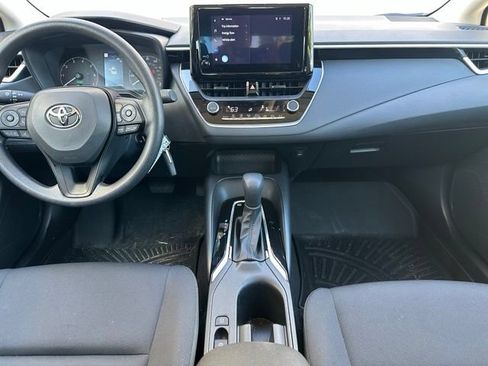 Used 2025 Toyota Corolla LE FWD image 16