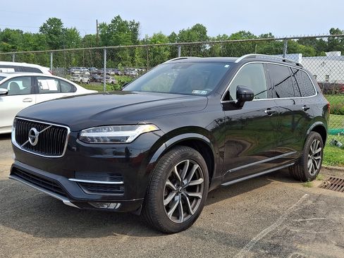 Used 2017 Volvo XC90 T6 Momentum w/ Vision Package AWD/4WD image 3