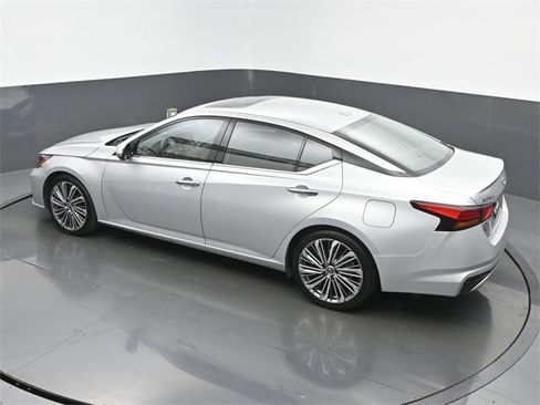 Used 2023 Nissan Altima 2.5 SL image 40