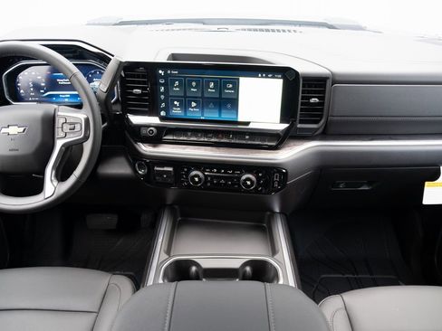 New 2026 Chevrolet Silverado 3500 LTZ w/ LTZ Convenience Package image 21