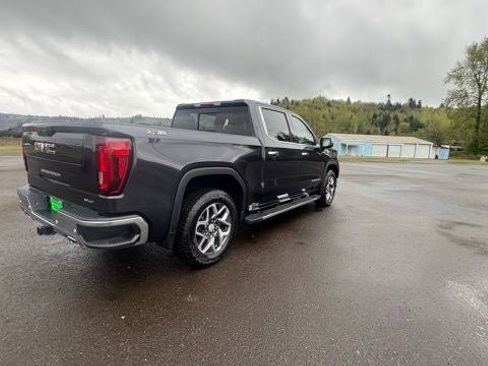 Used 2024 GMC Sierra 1500 SLT w/ SLT Premium Plus Package AWD/4WD image 7