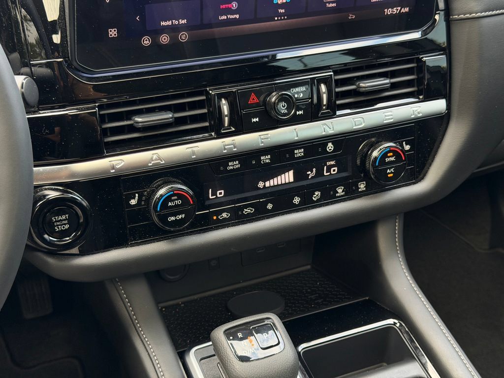 Used 2026 Nissan Pathfinder SL w/ SL Premium Package AWD/4WD image 26