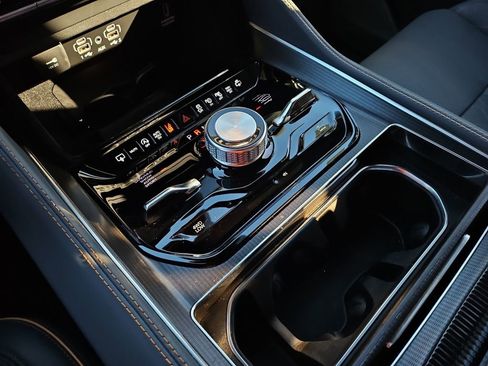 Used 2024 Jeep Grand Wagoneer Series III w/ Quick Order Packagew 28T image 22