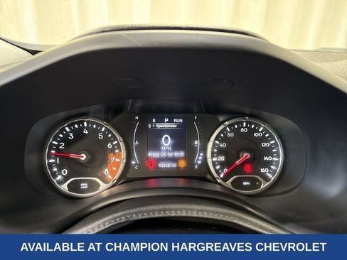 Used 2017 Jeep Renegade Latitude w/ Cold Weather Group AWD/4WD image 15