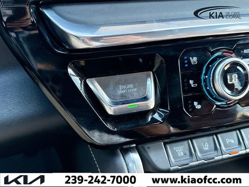 Used 2024 GMC Sierra 3500 Denali Ultimate image 35