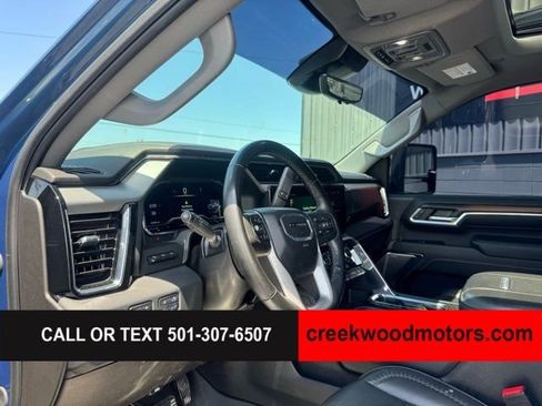 Used 2024 GMC Sierra 2500 Denali w/ Denali Reserve Package AWD/4WD image 8