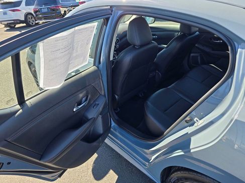 Used 2024 Nissan Sentra SR w/ SR Premium Package FWD image 15