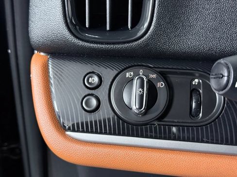 Used 2024 MINI Cooper Countryman S w/ Signature Upholstery Package AWD/4WD image 17