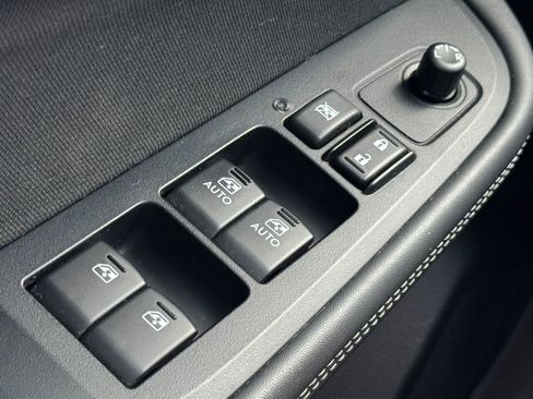 Used 2018 Subaru Outback 2.5i Premium image 24