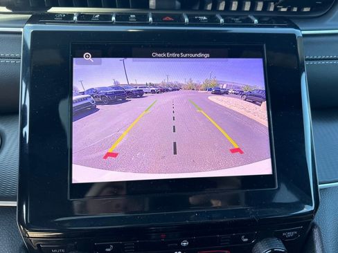 New 2025 Jeep Grand Cherokee Laredo X w/ Luxury Tech Group I image 13