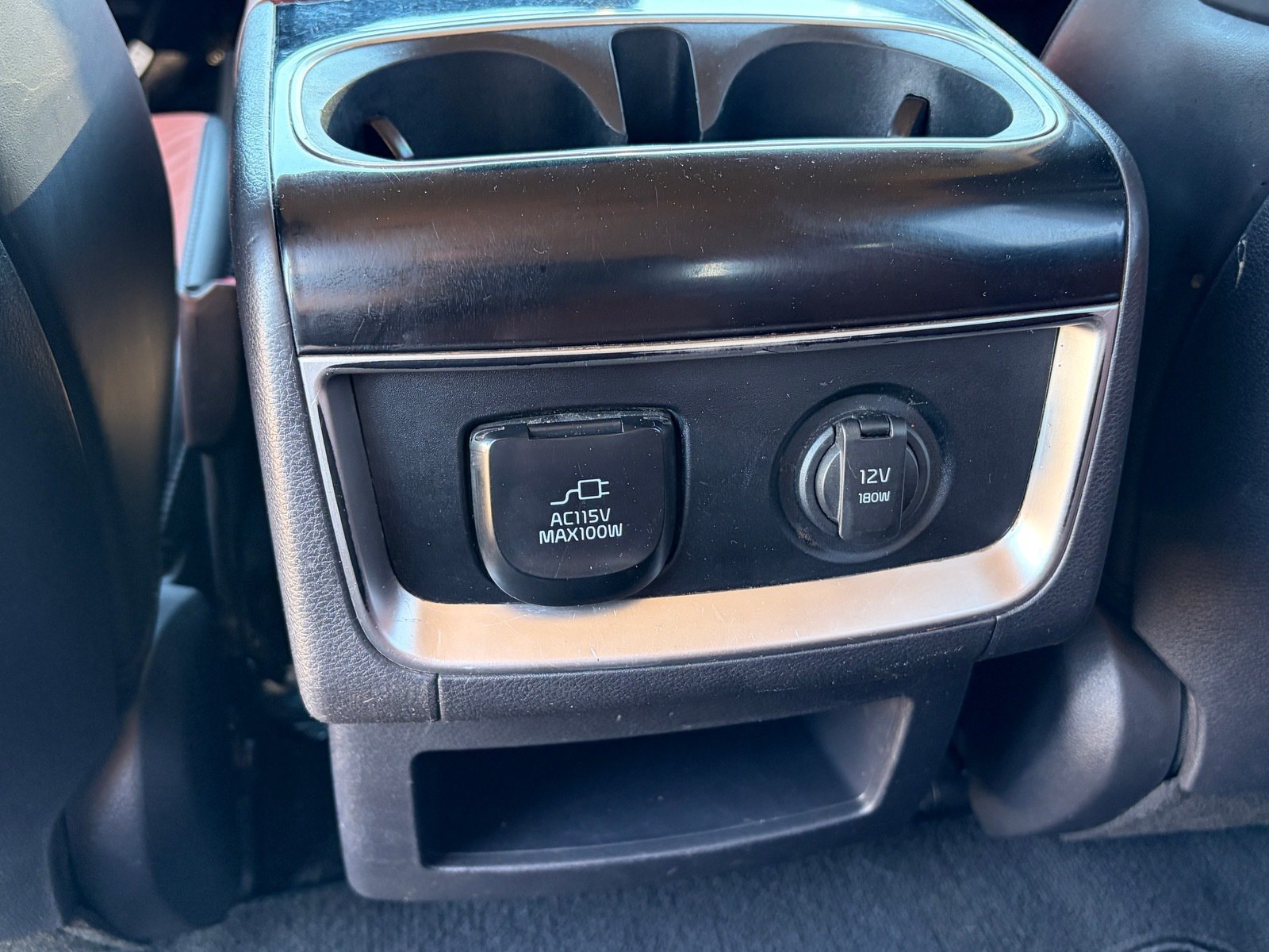 Used 2023 Kia Carnival SX FWD image 17