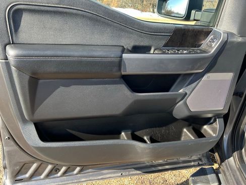 Used 2023 Ford F250 Lariat w/ Chrome Package image 26