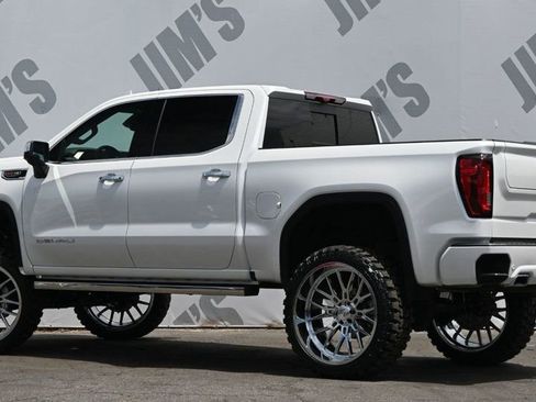 Used 2025 GMC Sierra 1500 Denali AWD/4WD image 7