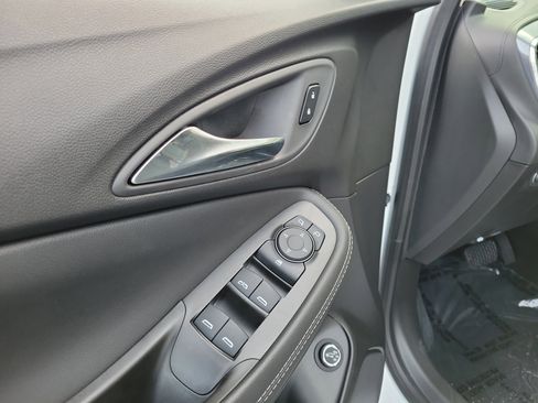 Used 2025 Buick Encore GX Preferred w/ Comfort Package image 18